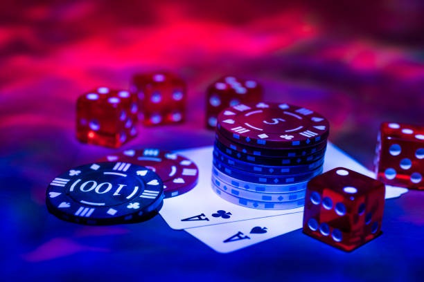 kuro Japan Pools interface showing fixture list and payout table with locked odds